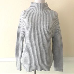 GAP Women’s Gray Sweater